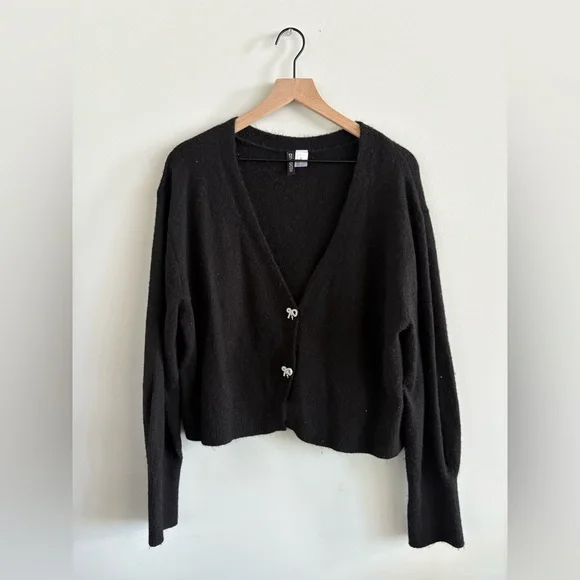 H&M Women’s Knit Long Sleeve Black Cardigan - Rhinestone Bow Buttons - Picture 3 of 3